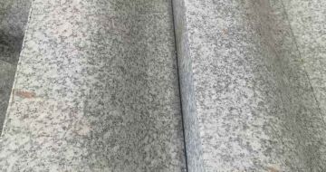 西藏芙蓉白S型拉丝面路沿石