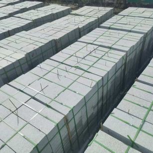 西藏 芝麻白1.8公分火烧300*600地铺，清仓大甩卖