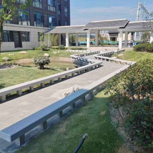 西藏 芝麻灰小区坐凳&栏杆安装效果