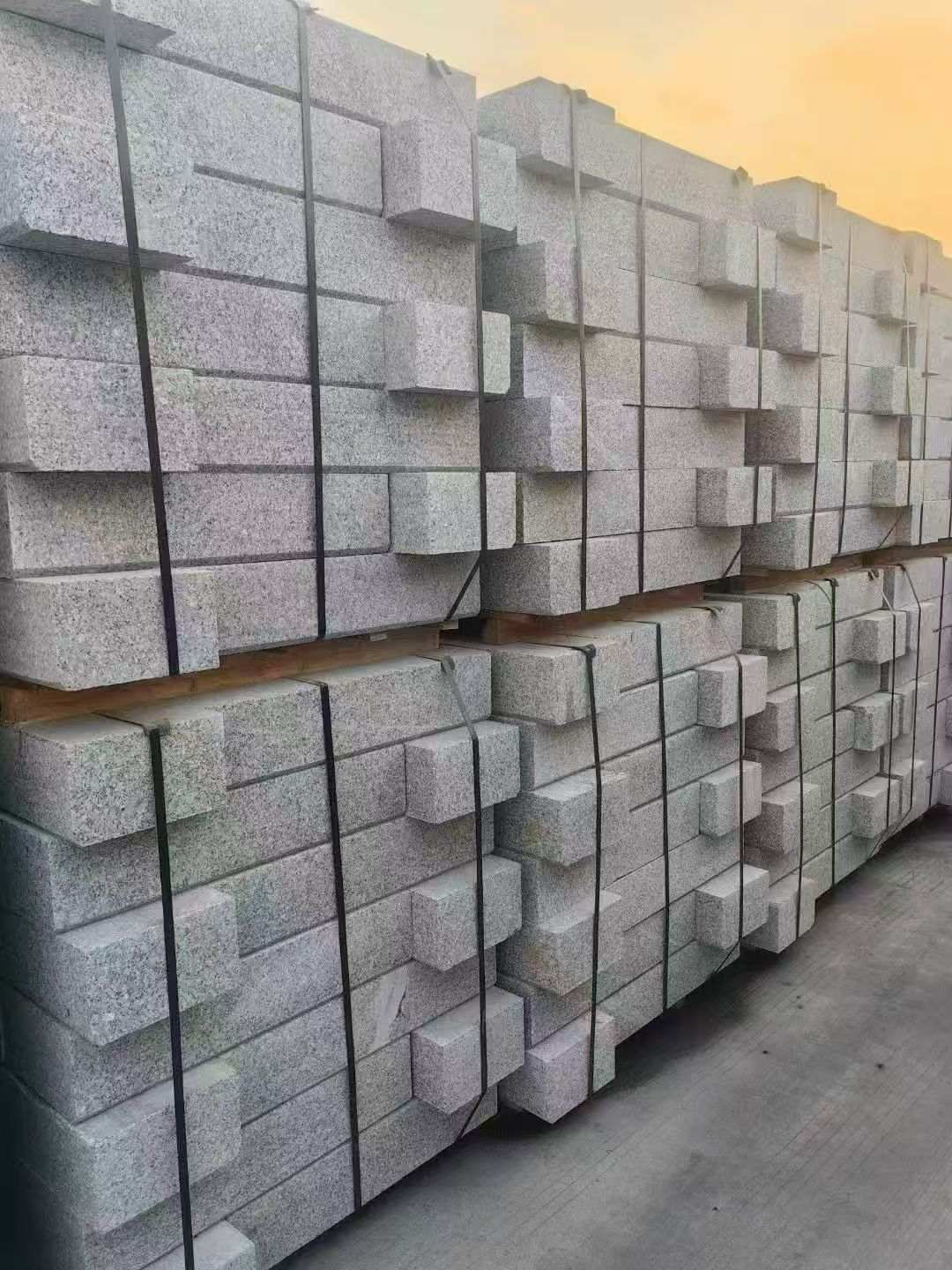 西藏 芝麻白路沿石