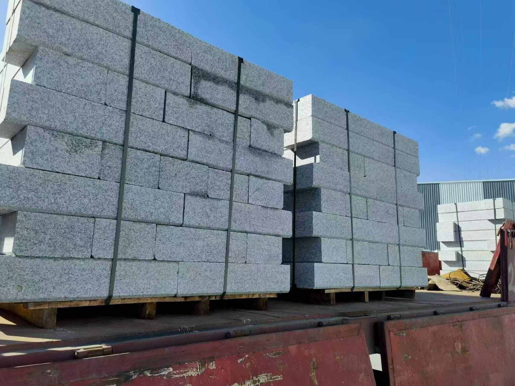 西藏 路沿石装车出货