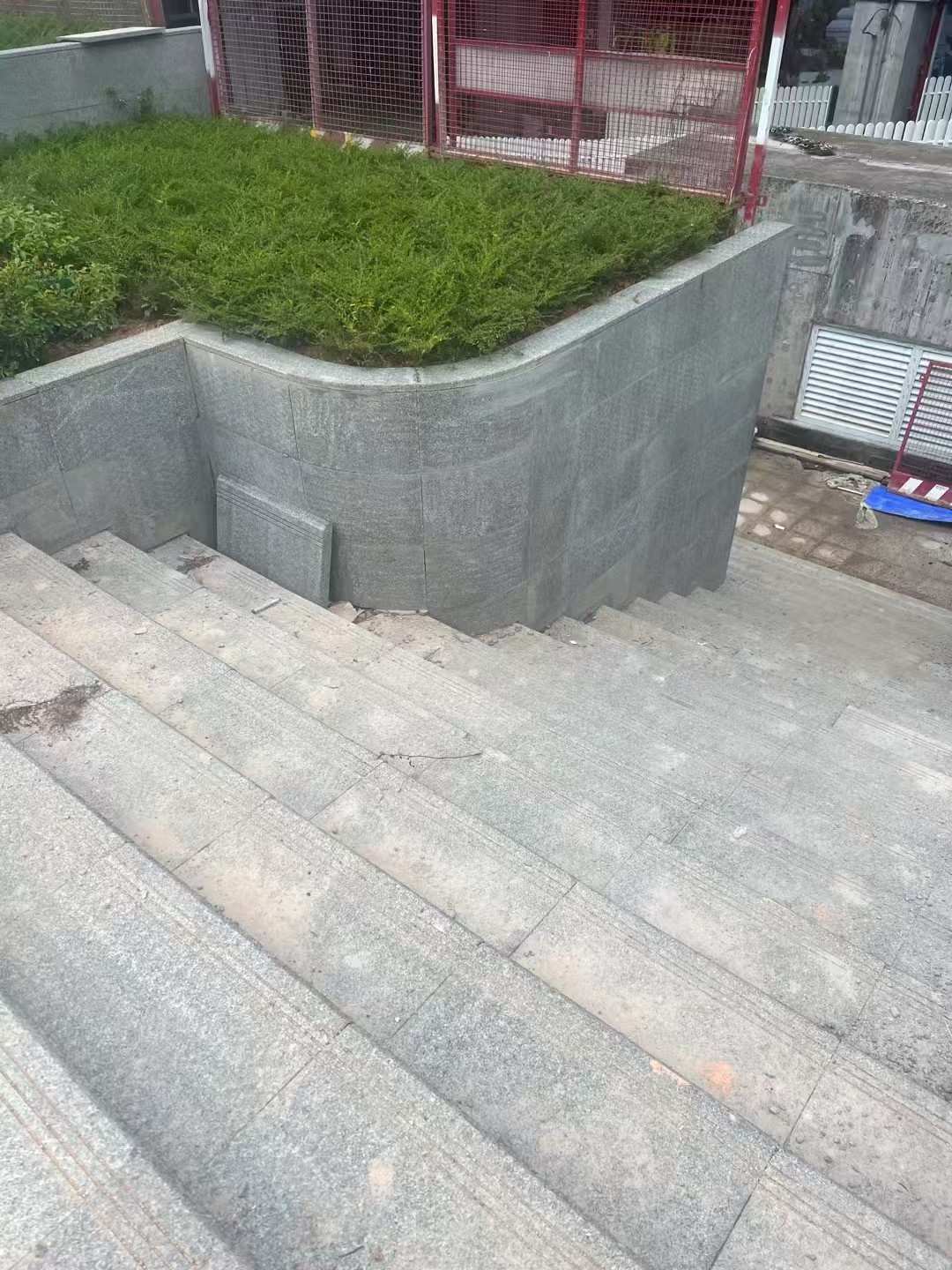 西藏 芝麻黑火烧面铺装案例