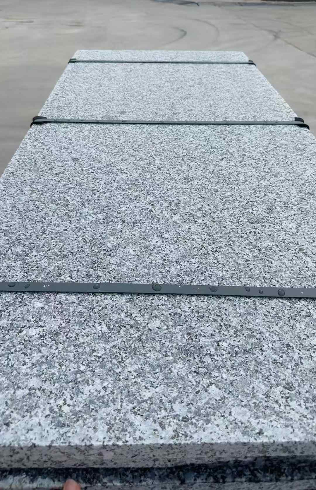 西藏 芝麻黑火烧面毛板，条板，半成品