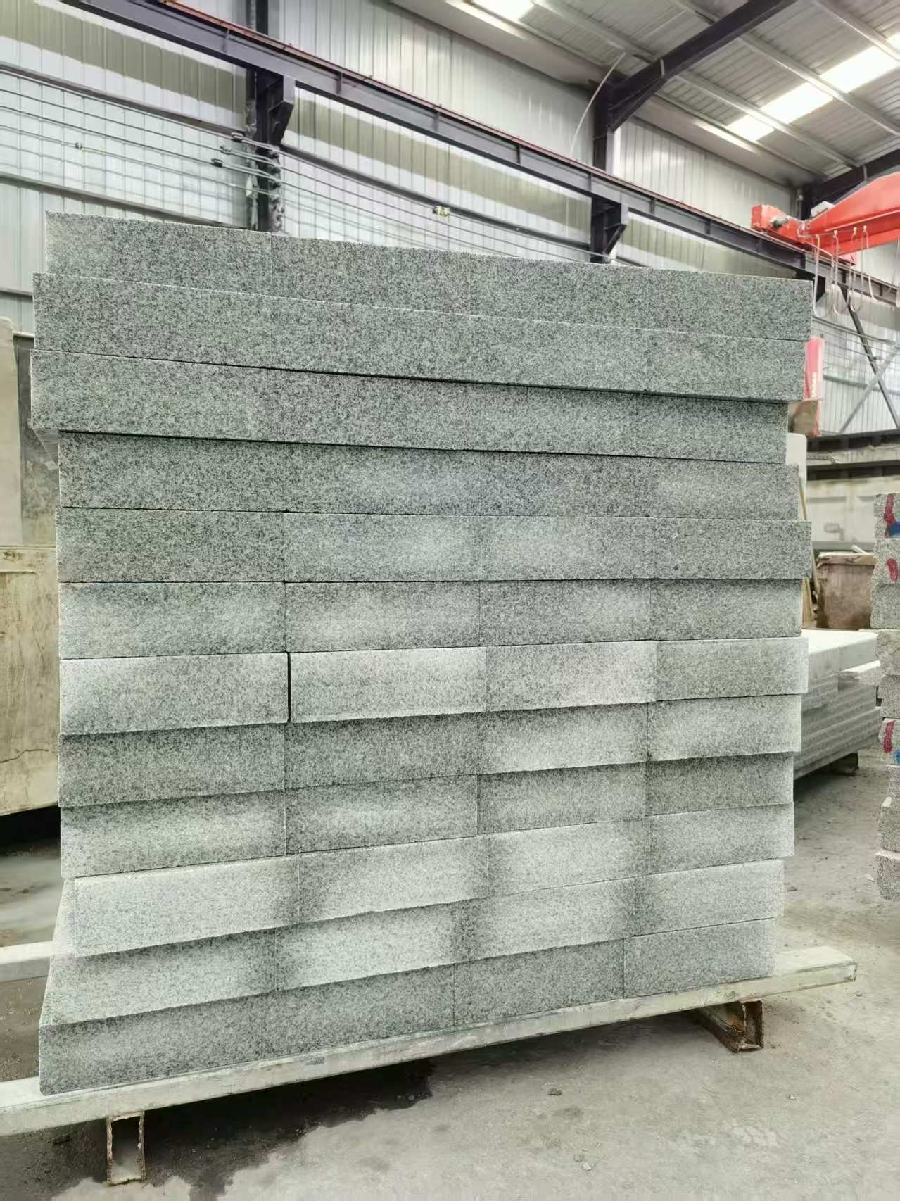 西藏 芝麻白10公分300*600广场地铺，A料定制，尺寸标准，厚薄均匀